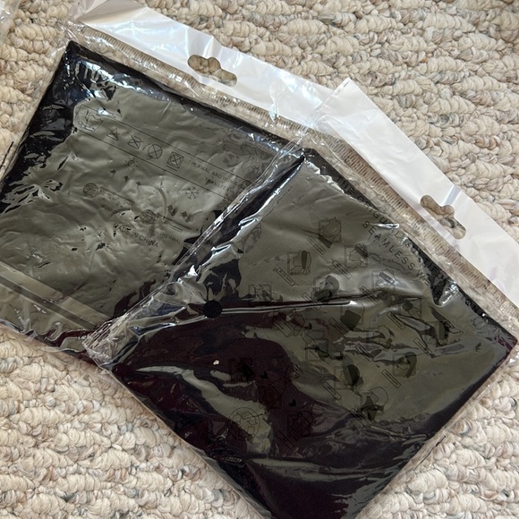 FAYBOX 2 Wicking Headwear Bandana Sports Scarf UV FaceMask Running Hiking Riding - Picture 3 of 16